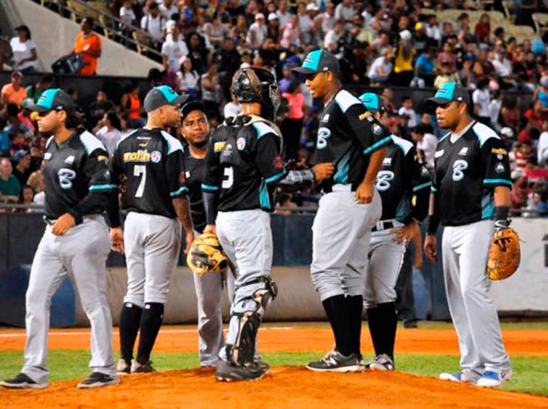 Bravos venció a los Tigres en Maracay