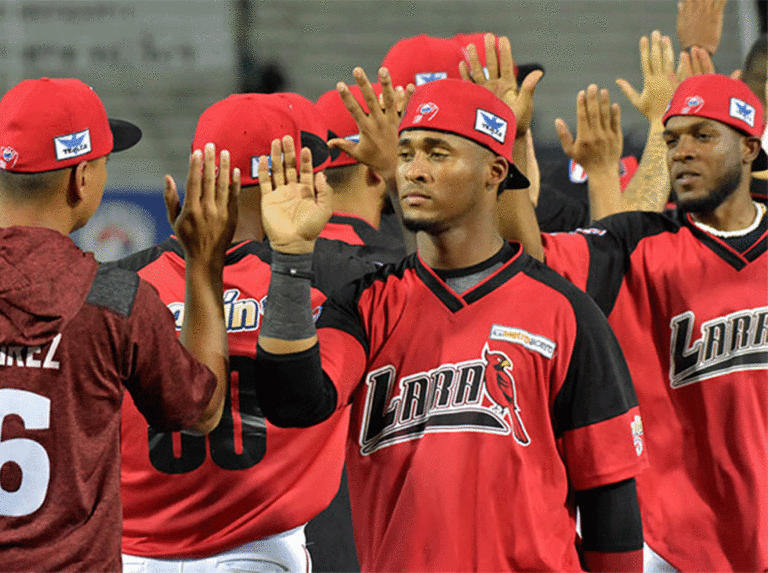 Cardenales no tuvo piedad y barrió a Caribes en la doble tanda