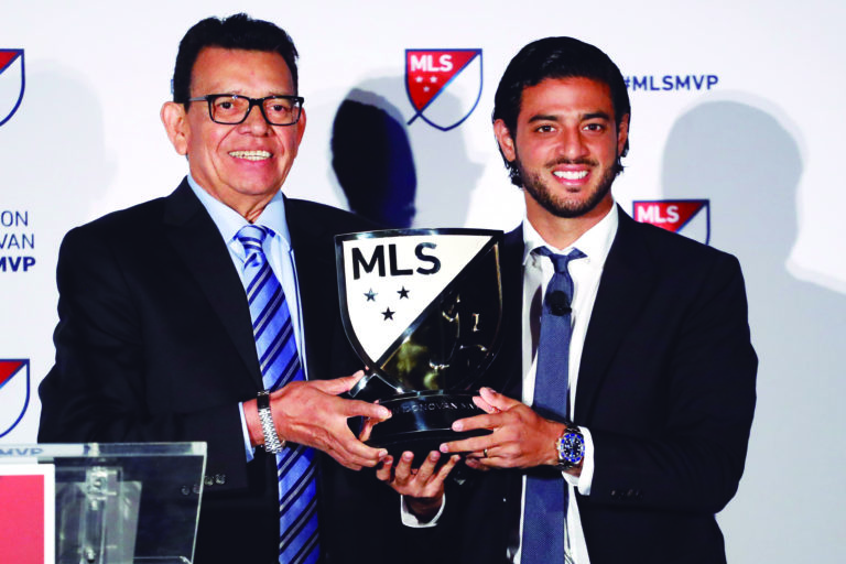 Carlos Vela se quedó con el MVP de la MLS