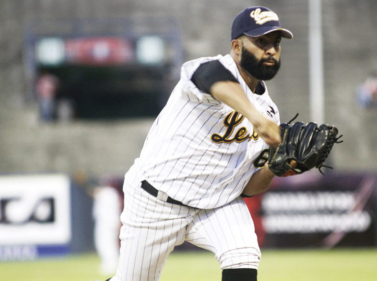 Carrillo acapara miradas como pitcher abridor