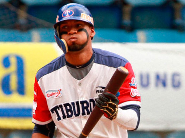 Dupla Danry-Mayora hace estrago el pitcheo rival