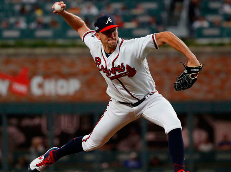 Bravos renovaron al diestro Darren O’Day
