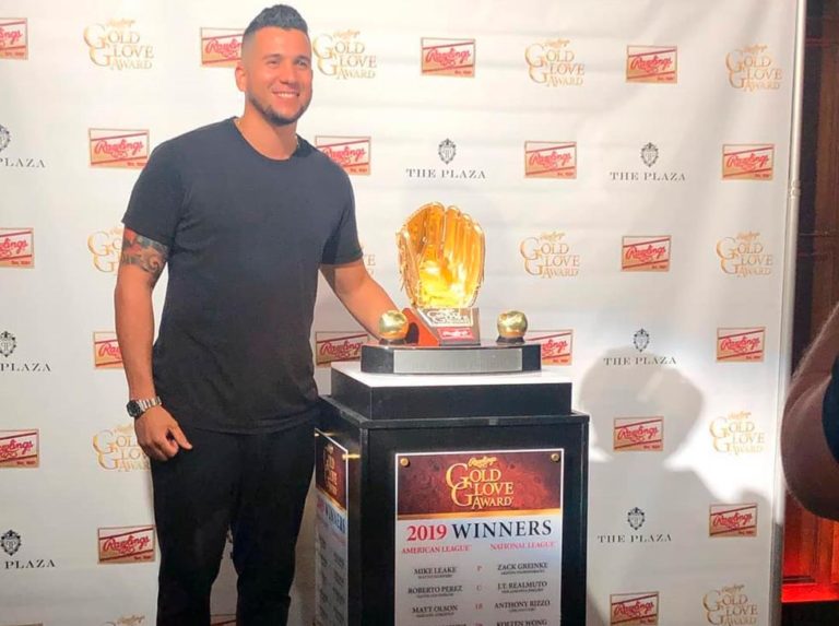 David Peralta recibió su primer Guante de Oro