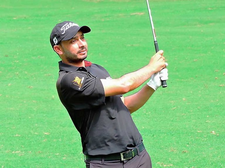 Denis Meneghini lidera a los profesionales en Abierto Sambil