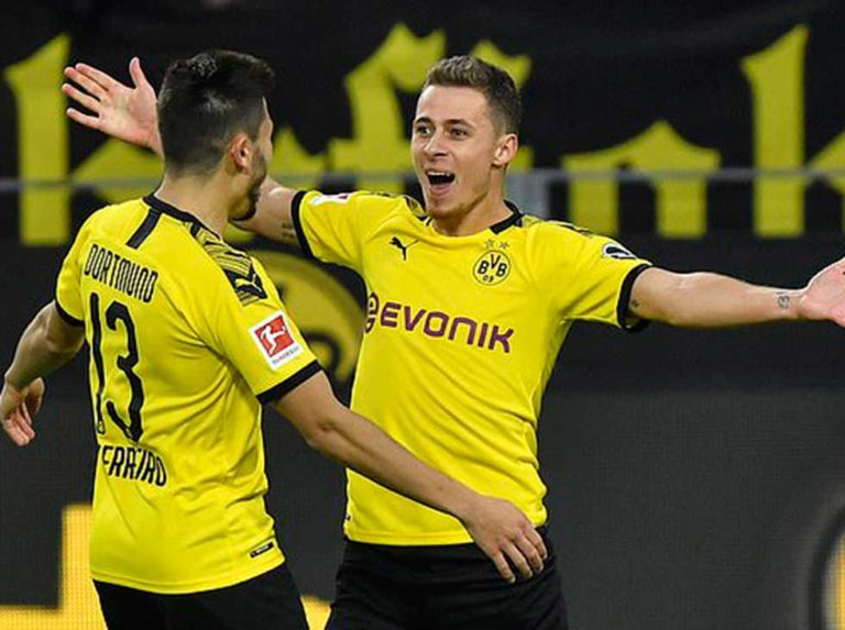 Borussia Dortmund goleó al Wolfsburgo