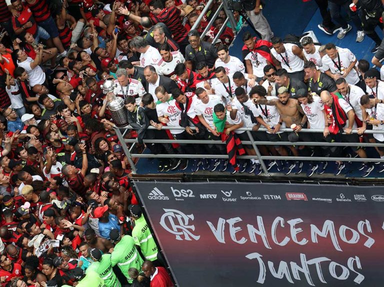 Flamengo celebra su título en Río de Janeiro (+VIDEO)