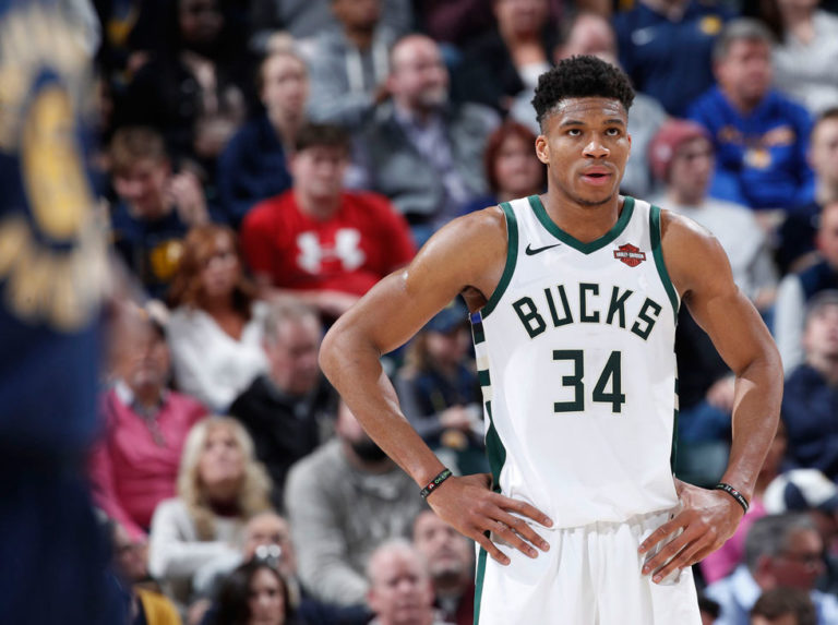 Antetokounmpo y los Bucks llegan a 10 victorias seguidas
