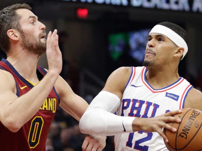 Harris lidera victoria de los 76ers sobre Cleveland