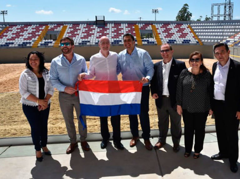 Infantino alabó a un Paraguay que sin mar organiza el Mundial de Fútbol Playa