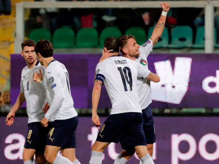 Italia arrolló a Armenia y llegó a la Eurocopa