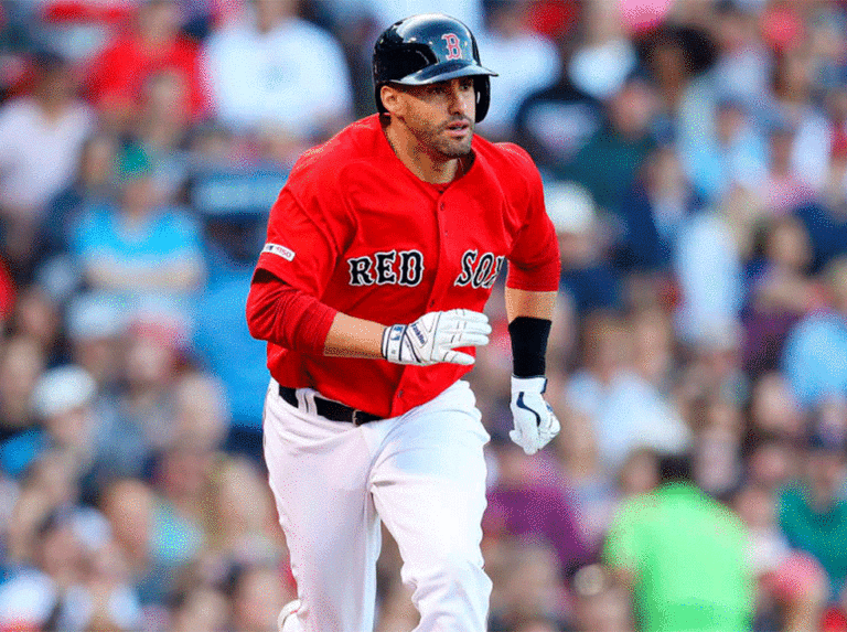 J.D. Martínez habría decidido seguir con Boston