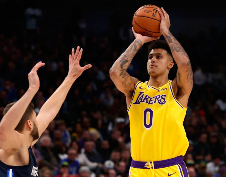 Lakers triunfaron ante los Suns