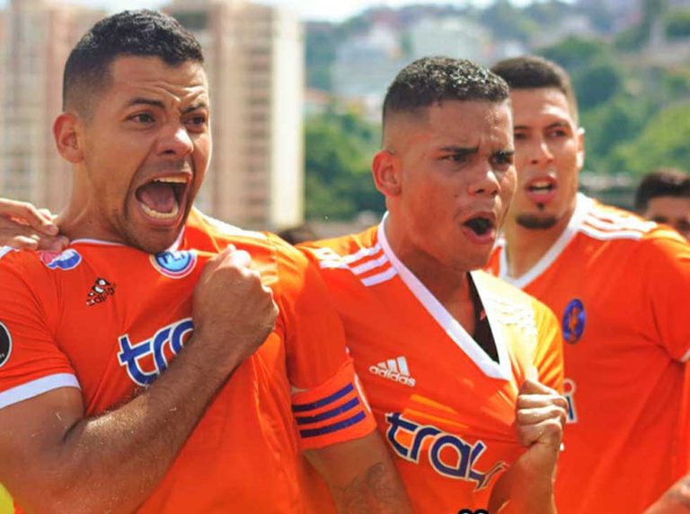 La Guaira pegó primero en semis de la Liguilla