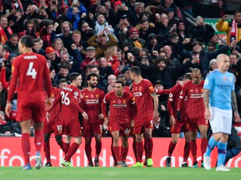Liverpool arrolló al Manchester City