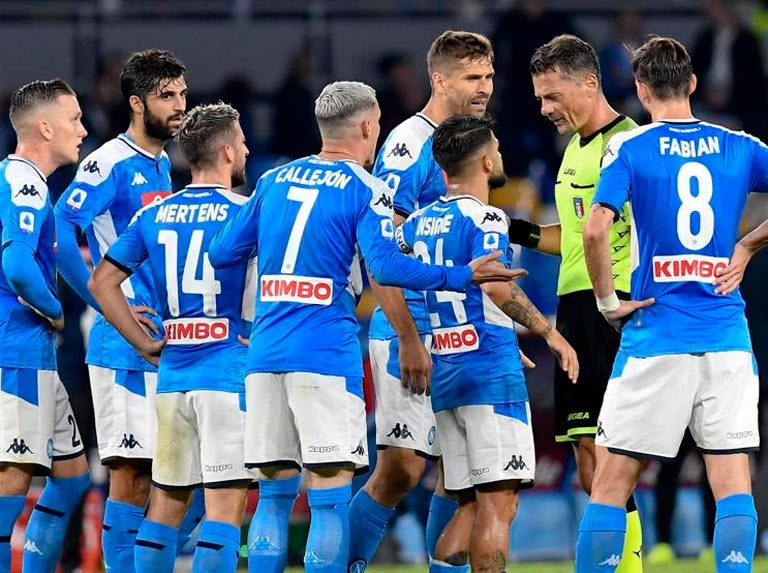 Futbolistas del Nápoles tienen derecho a no respetar concentración punitiva
