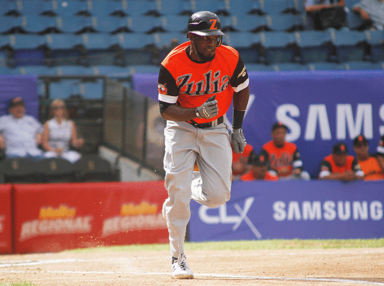 Olmo Rosario voló alto para alzarse con el MVP