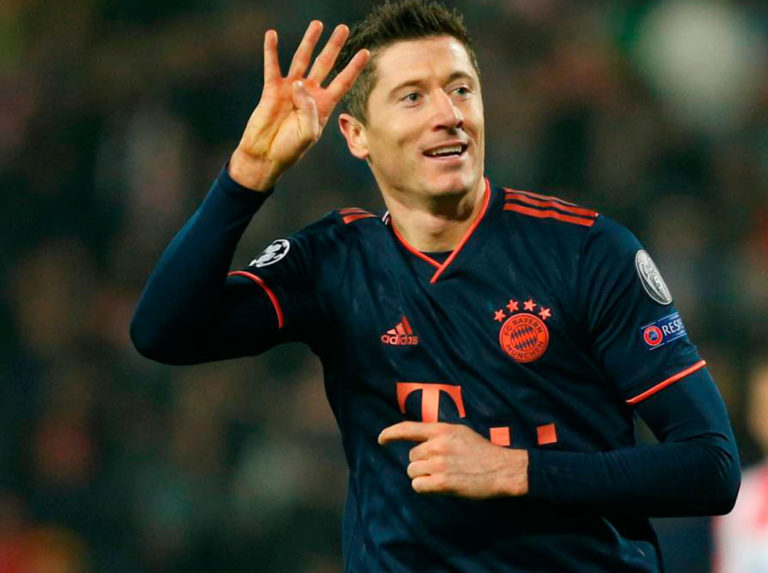 El Bayern goleó con póker de Lewandowski