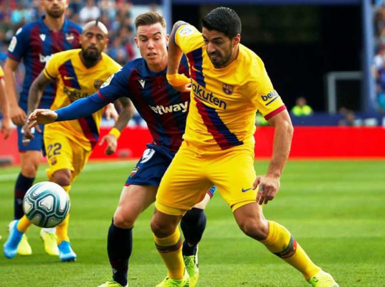 Luis Suárez se lesionó y es duda para jugar ante Slavia