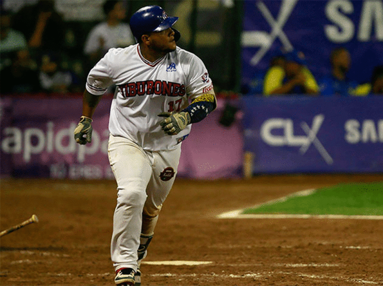 Tiburones aplastó a Magallanes y se afianza en la clasificación