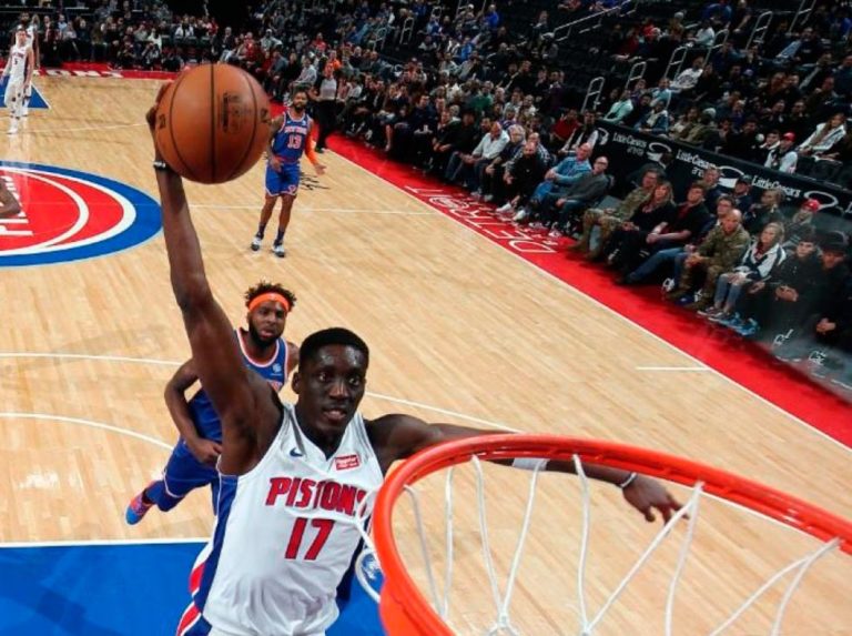 Pistons se impusieron a los Knicks
