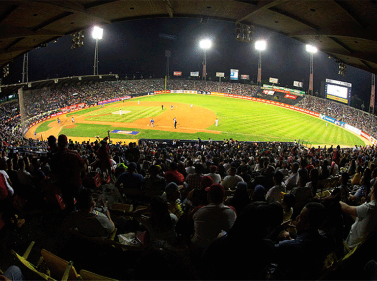 La capital recibirá el primer duelo entre los eternos rivales