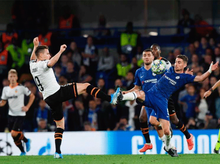 Valencia y Chelsea se enfrentan en busca de un lugar en octavos