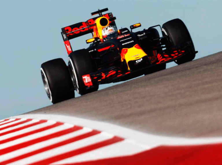 Max Verstappen se llevó el Gran Premio de Brasil