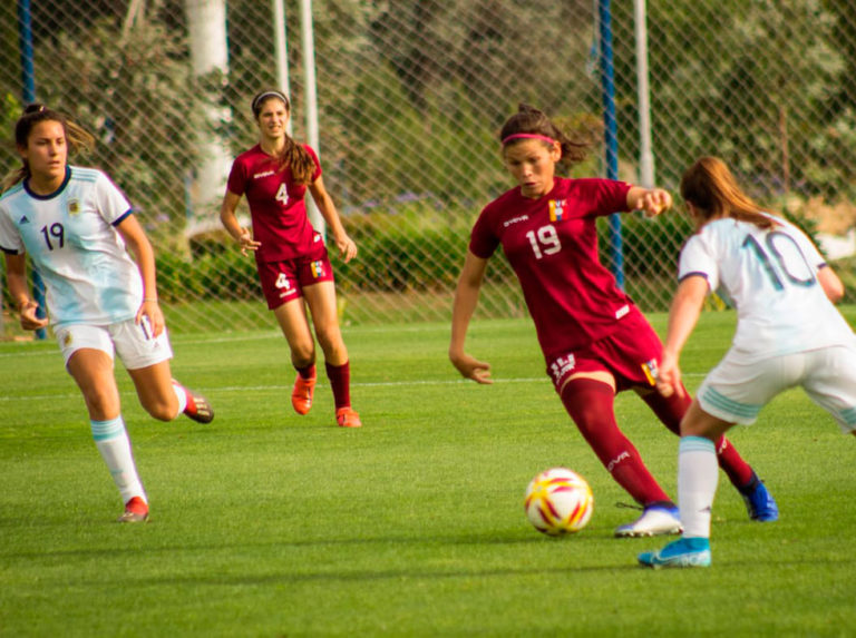 Vinotinto sub-17  femenina empató