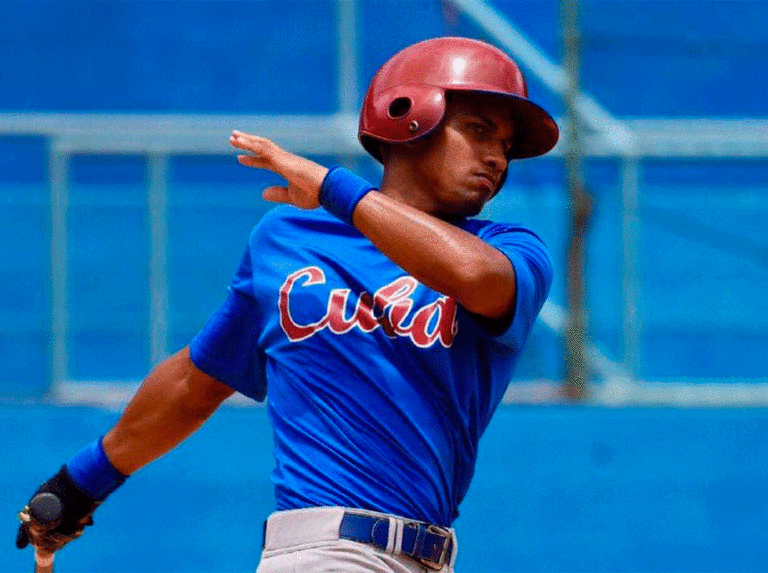 Seattle habría pactado con prospecto cubano