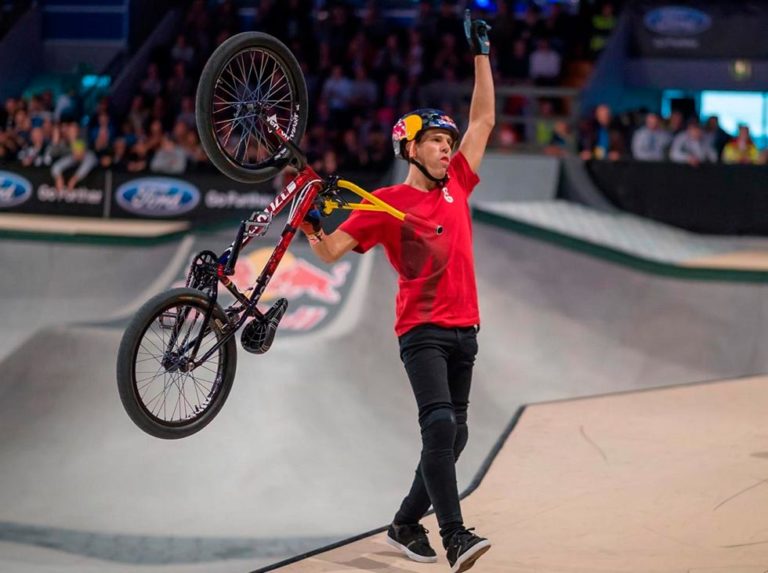 Daniel Dhers avanzó en la Simple Session BMX