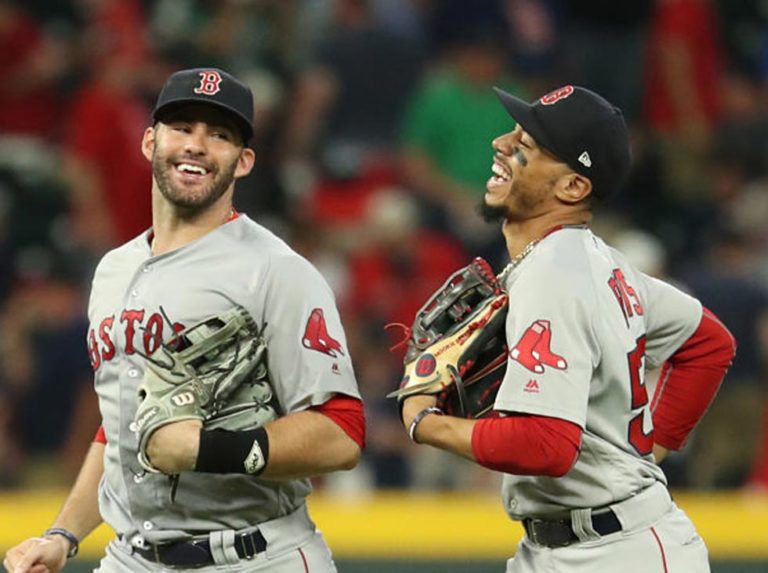 J.D Martínez y  Betts podrían jugar su última temporada con Boston