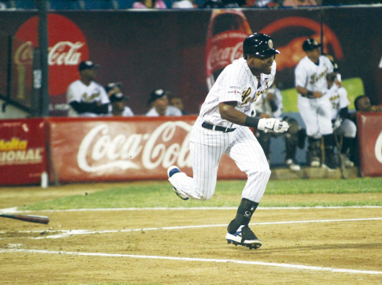 Magallanes y Caracas en inusual doble tanda