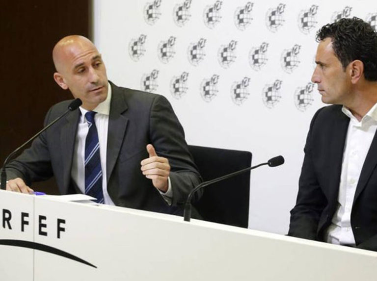 Rubiales y Molina harán oficial este martes el adiós de Robert Moren