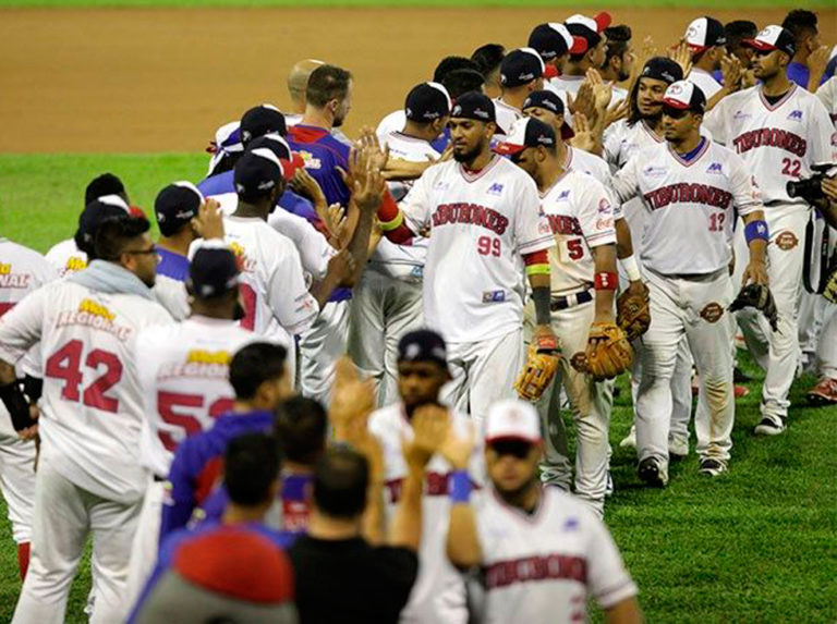Tiburones pintó una  estupenda clasificación
