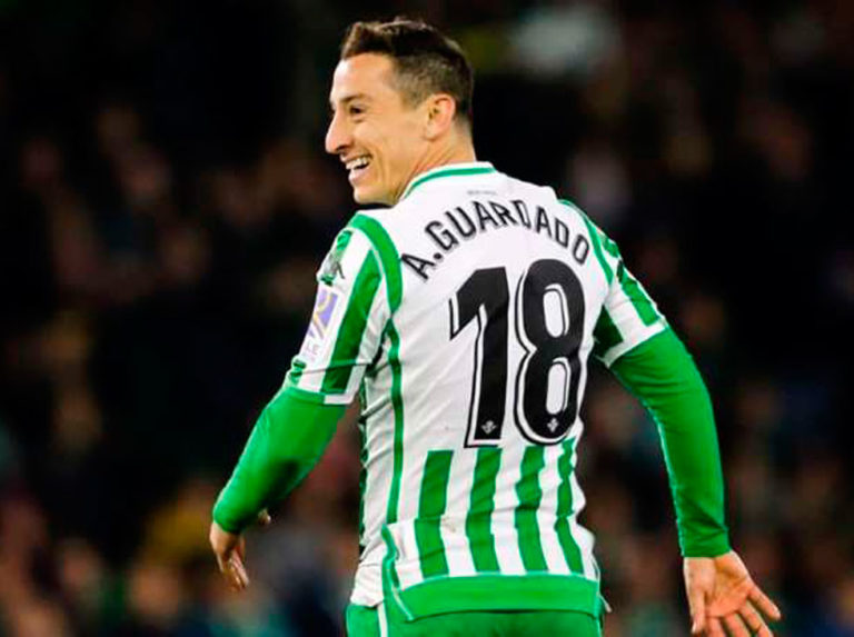 Guardado amplió su contrato con el Betis hasta el 2022
