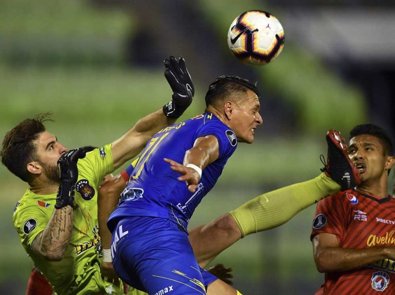 La final tiene grandes figuras bajo el arco