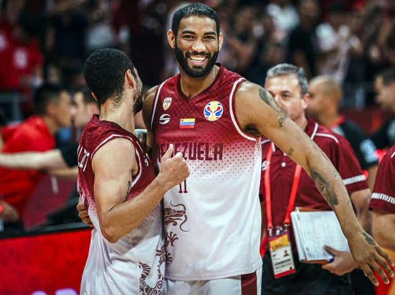 Venezuela quiere liquidar a Argentina en el Poliedro