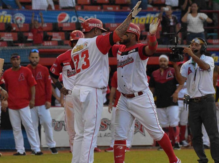 Cardenales se dio banquete con Leones