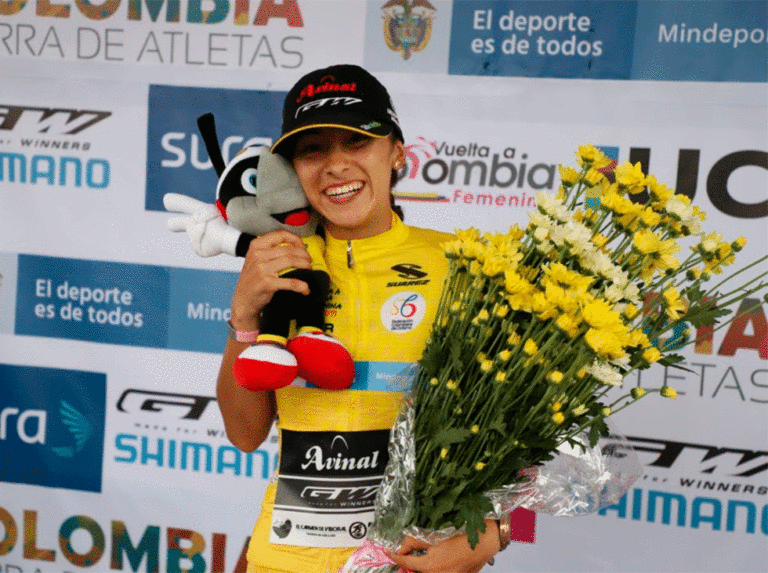 Daniela Atehortúa comandó la Vuelta a Colombia