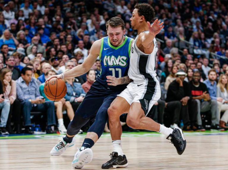 Doncic y Porzingis le dieron la victoria a los Mavericks