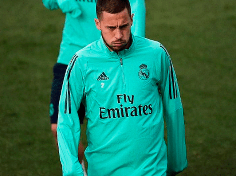 Hazard es descartado para el Clásico tras sufrir una microfisura incompleta
