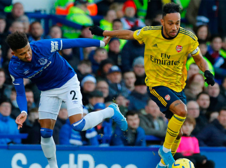 Everton y Arsenal empataron sin goles