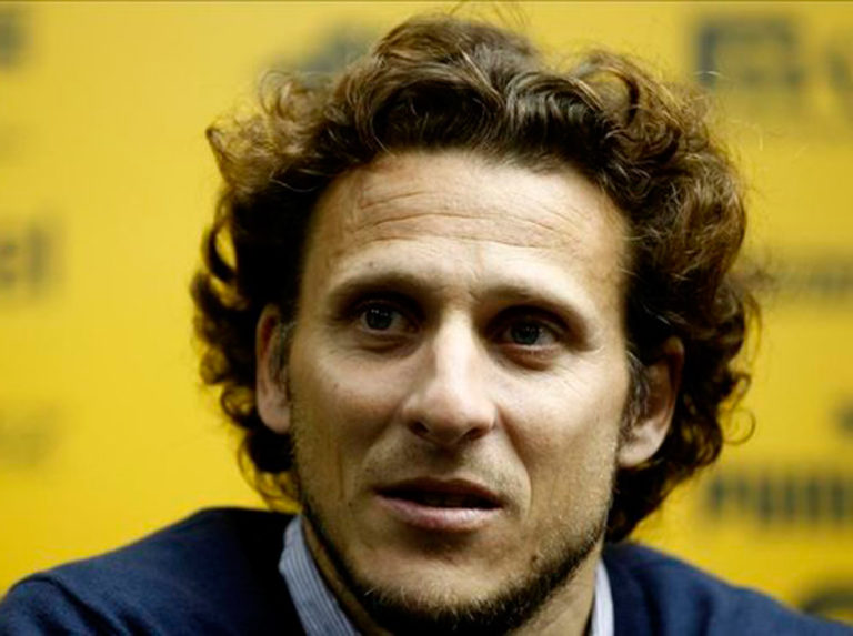 Forlán se reúne con Peñarol para hablar sobre opciones de entrenar al equipo
