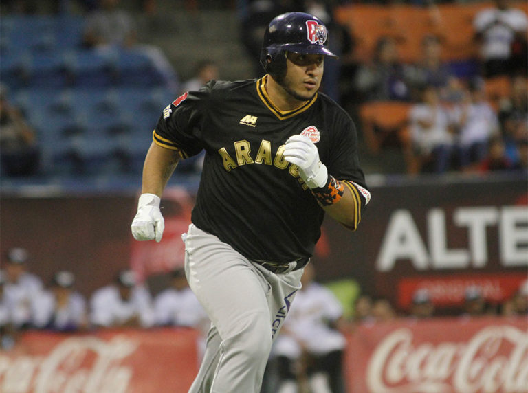 Tigres sacó las garras y se aferra a los playoffs