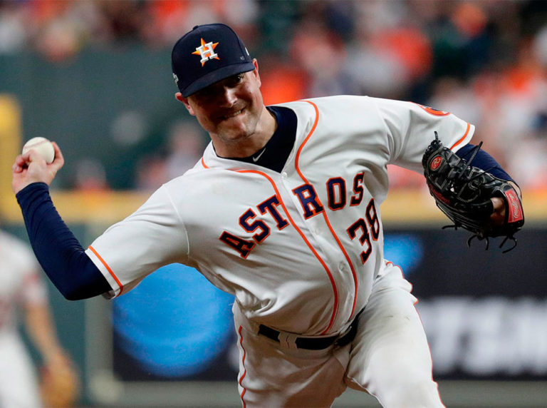 Joe Smith renovó con los Astros por dos años