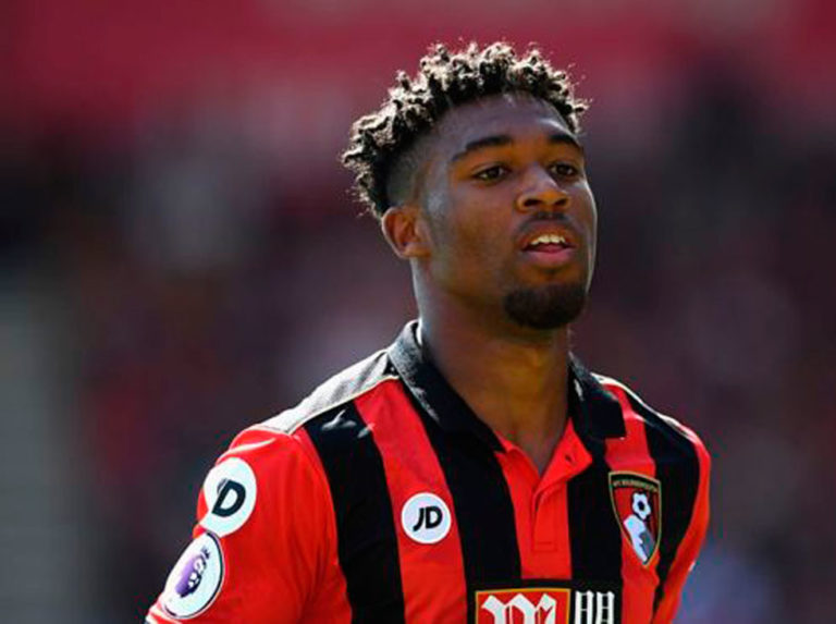 Jordon Ibe fue acusado de chocar contra una cafetería y huir