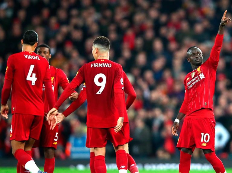 Liverpool pone en licencia a sus empleados
