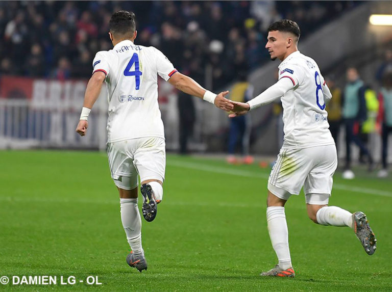 Lyon logró el pase a octavos tras empatar con el Leipzig