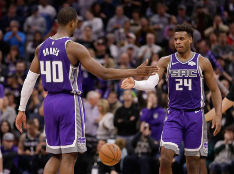 Kings ganaron en tiempo extra a los Nuggets