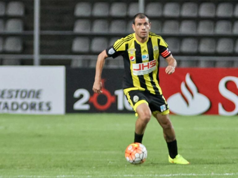 Zurdo Rojas anunció su retiro de las canchas
